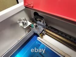 Machine à graver Omtech 40W CO2 avec refroidisseur d'eau